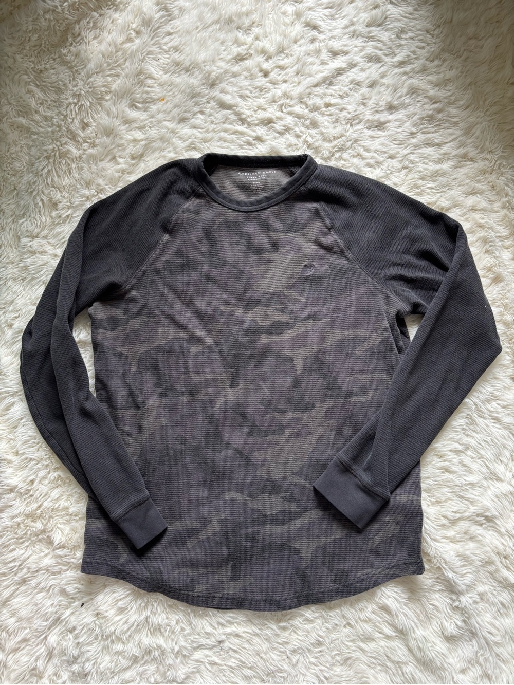 American Eagle Outfitters Camo Long-Sleeve Thermal Tee